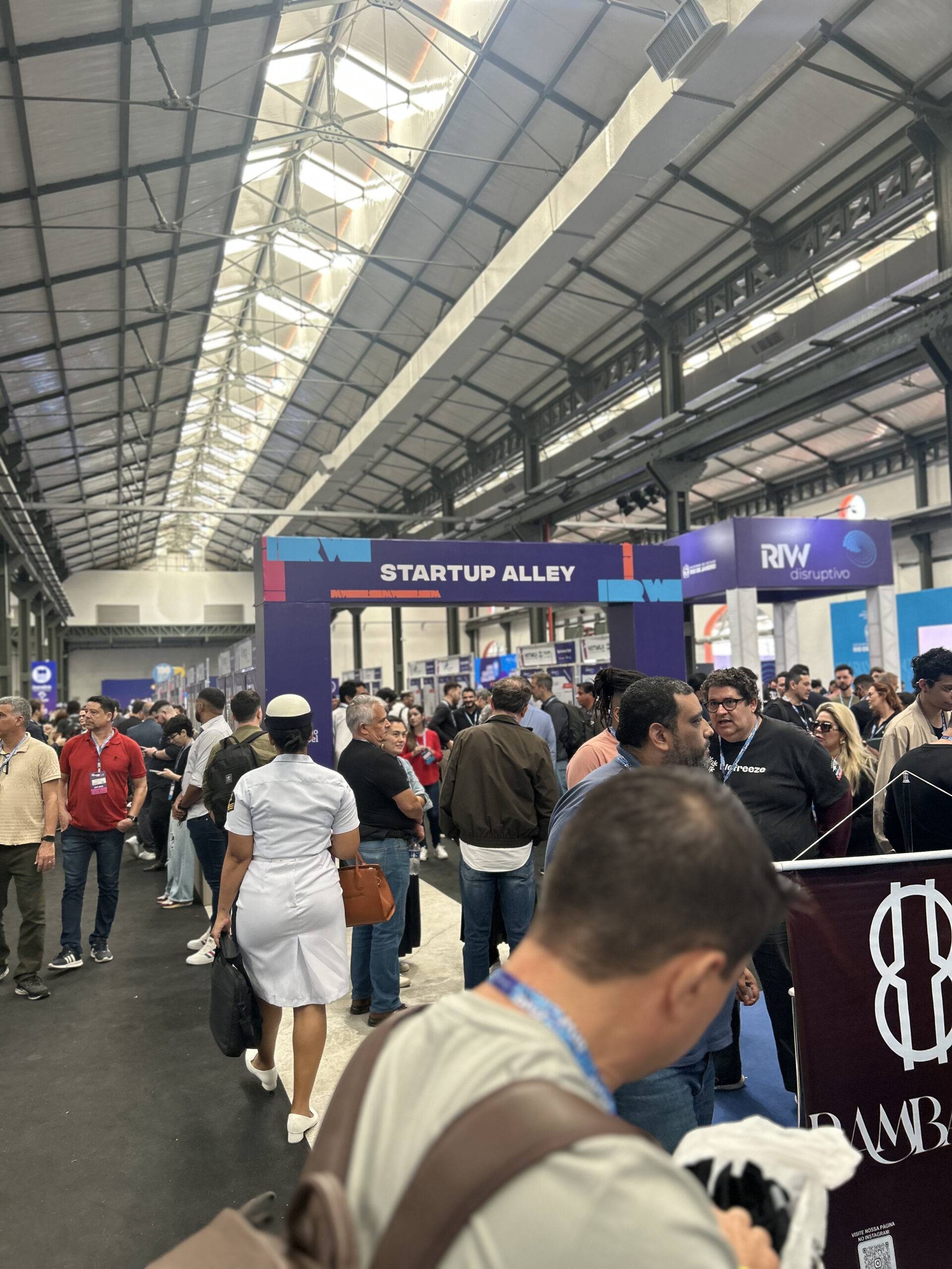 20250813_161053252_iOS